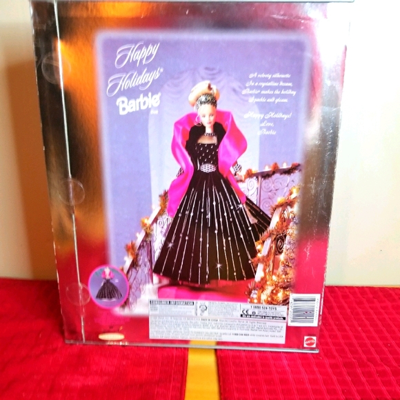 Barbie Happy Holidays - Picture 2 of 2